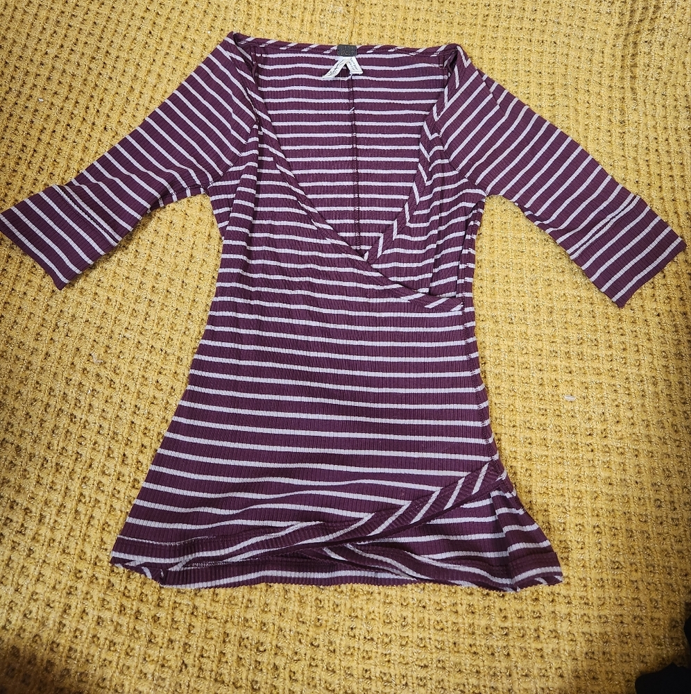 We the free top xs burgundy nwot